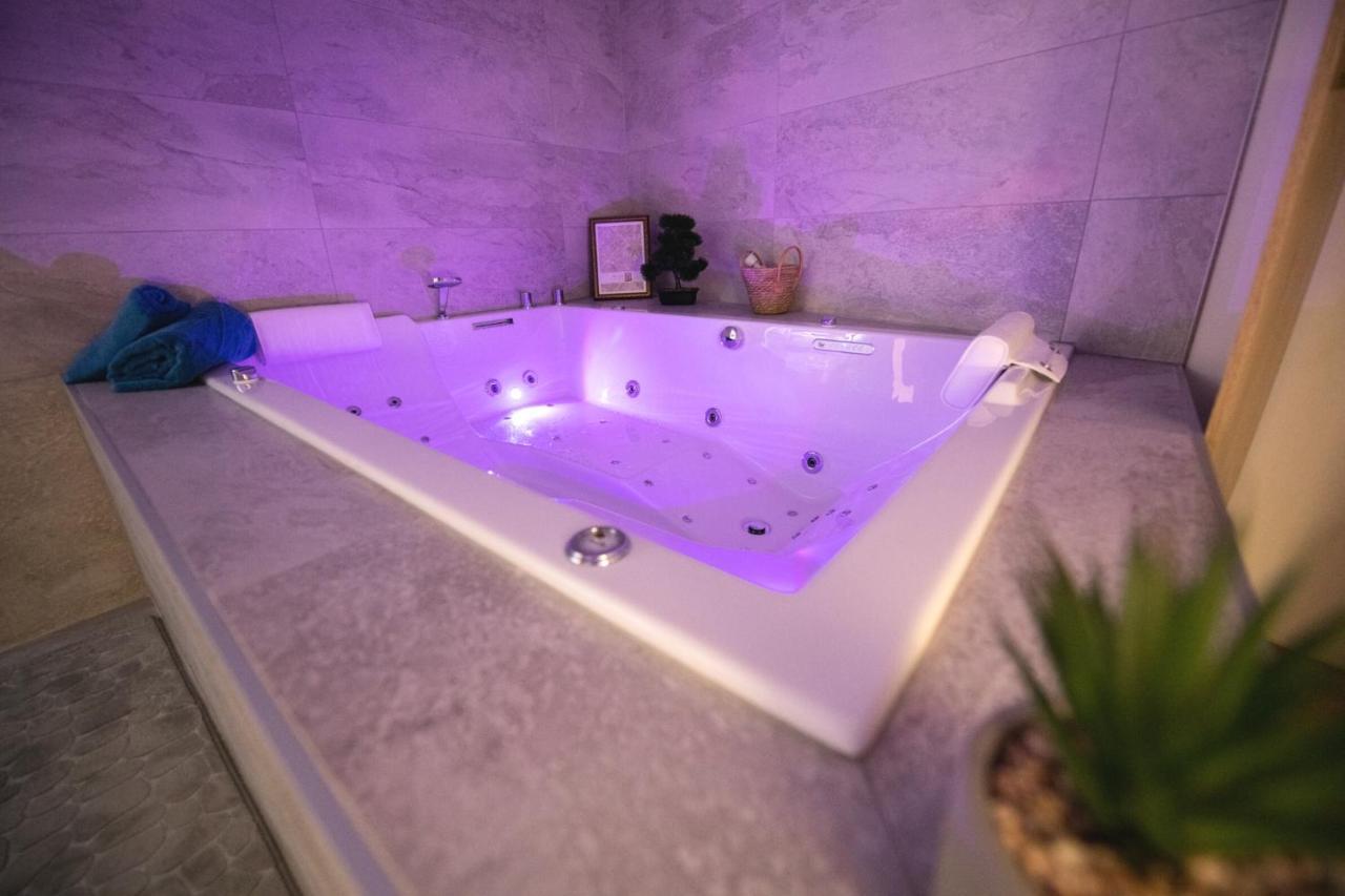 Lova Spa Saint-Etienne Luaran gambar